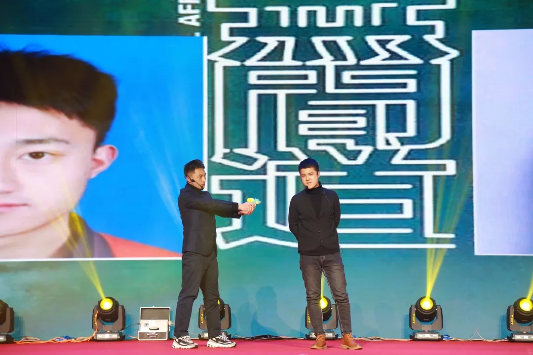 �Ʋʹ��ʡ�(�й���)���޹�˾����